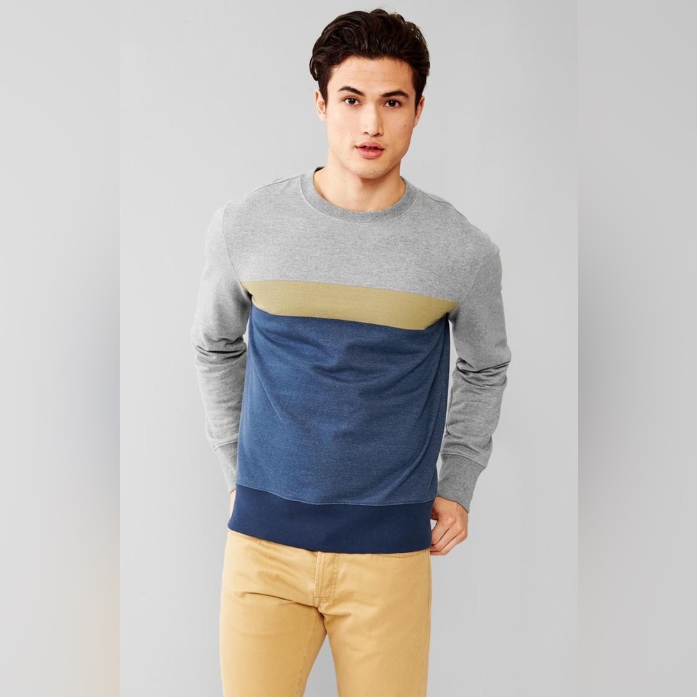 GAP Crewneck Sweatshirt